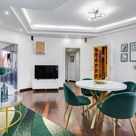 Koma 7 Apartment Rom
